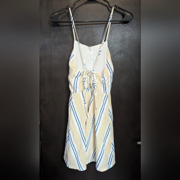 J.O.A. She's Like the Wind White Striped Skater Dress size XS - Picture 2 of 5